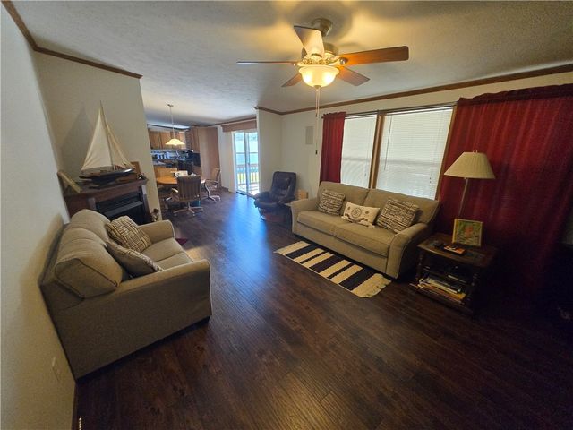 238 Allegheny Ave, Pine Twp, PA 16259