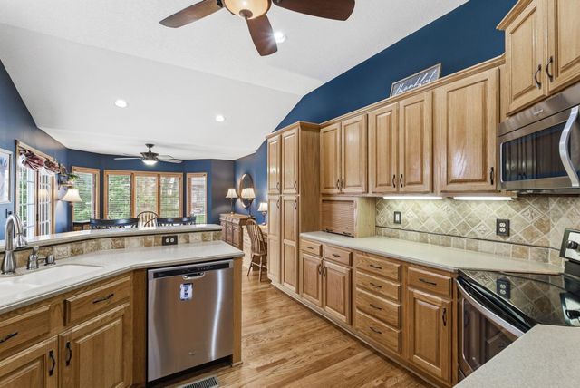 230 S Maple Dunes Ct, Wichita, KS 67235