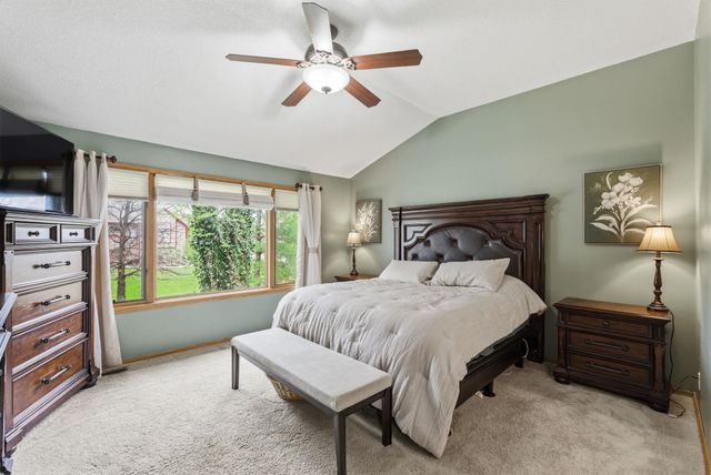 230 S Maple Dunes Ct, Wichita, KS 67235