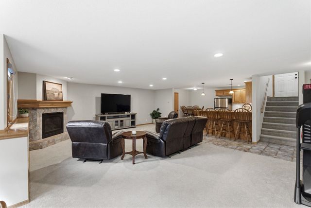 230 S Maple Dunes Ct, Wichita, KS 67235