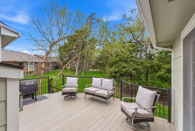 230 S Maple Dunes Ct, Wichita, KS 67235