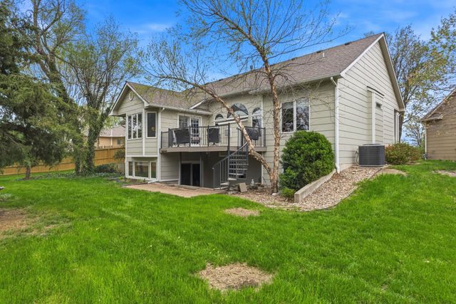 230 S Maple Dunes Ct, Wichita, KS 67235