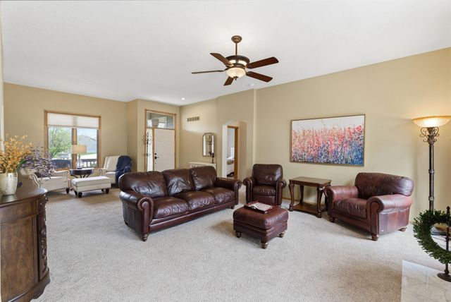 230 S Maple Dunes Ct, Wichita, KS 67235