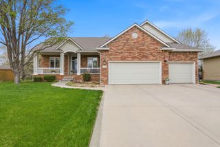 230 S Maple Dunes Ct, Wichita, KS 67235