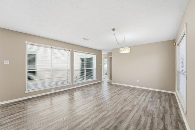 3618 Riverwood Park Drive, Kingwood, TX 77345