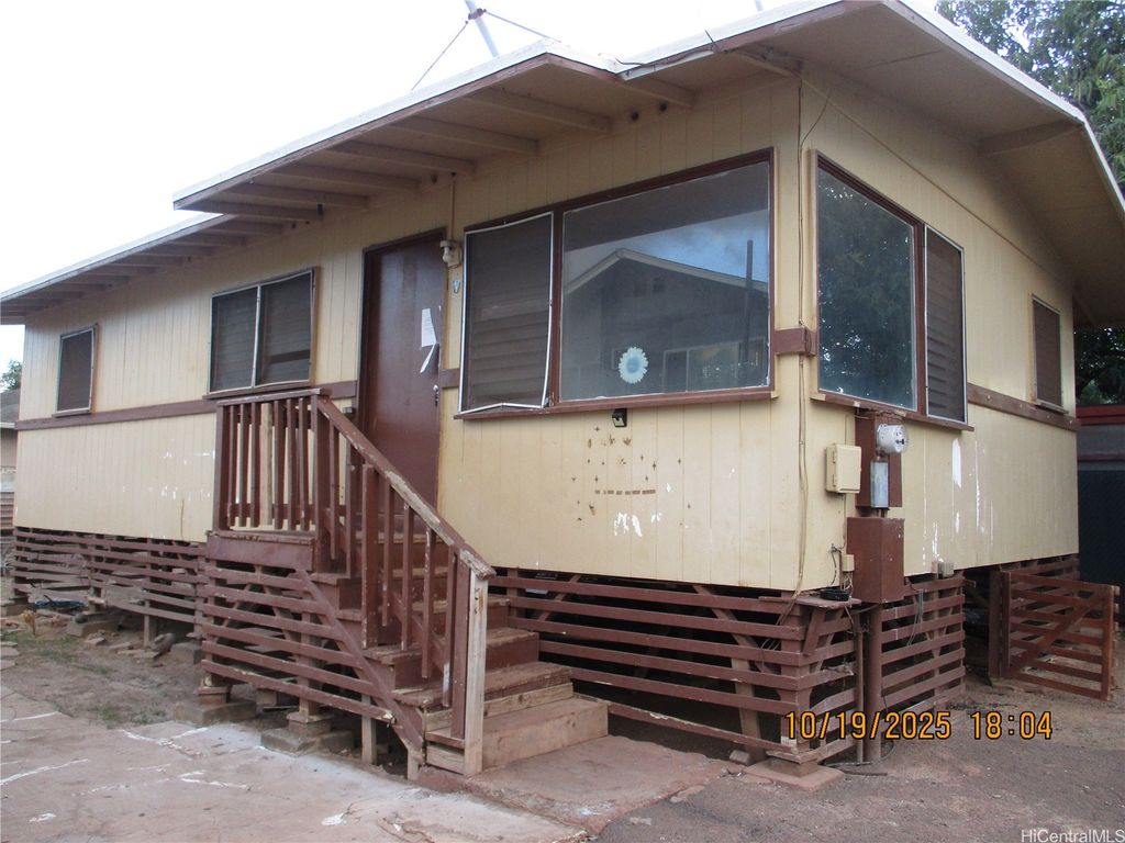 87-151 Kulaaupuni Street, Waianae, HI 96792