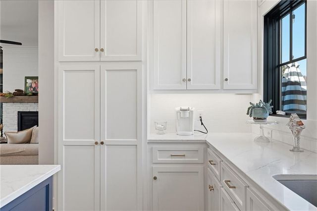 1210 Signal Lake Court, Baldwin City, KS 66006