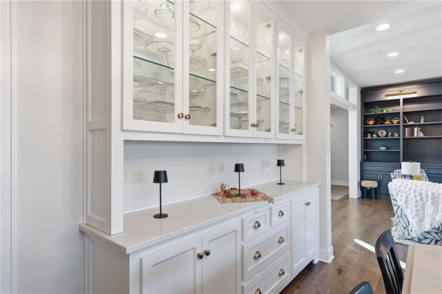 1210 Signal Lake Court, Baldwin City, KS 66006