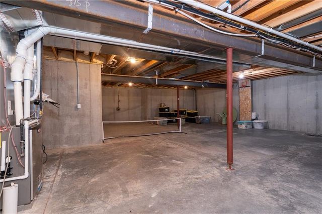 1210 Signal Lake Court, Baldwin City, KS 66006