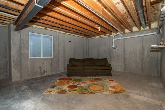 1210 Signal Lake Court, Baldwin City, KS 66006