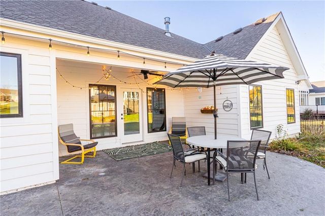 1210 Signal Lake Court, Baldwin City, KS 66006