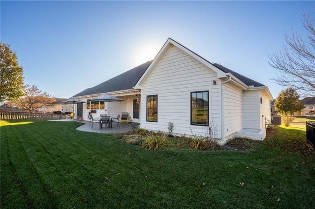 1210 Signal Lake Court, Baldwin City, KS 66006