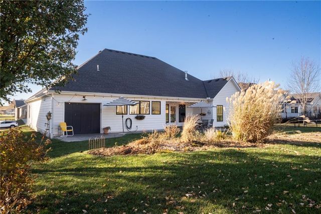 1210 Signal Lake Court, Baldwin City, KS 66006