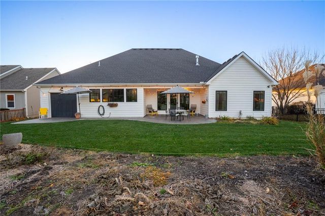 1210 Signal Lake Court, Baldwin City, KS 66006