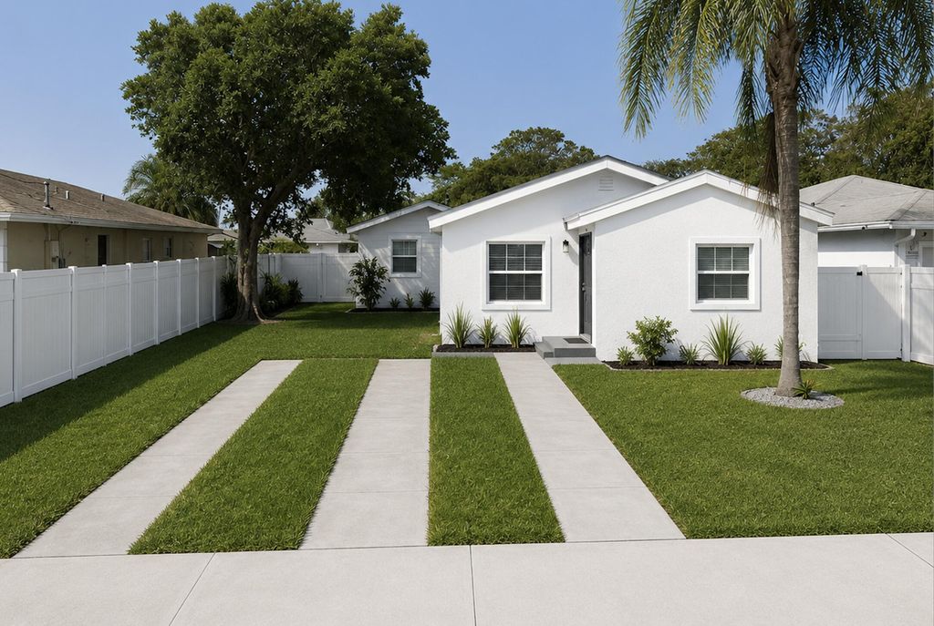 706 NW 1ST Street 1-2, Delray Beach, FL 33444