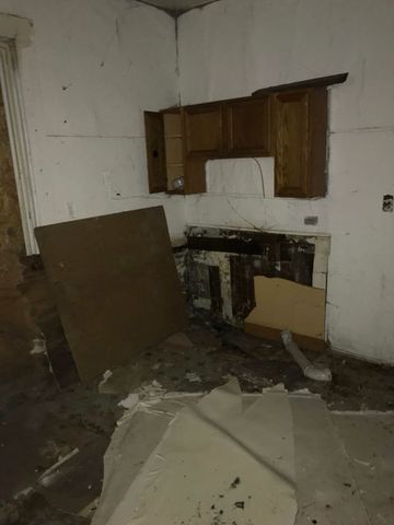 5129 S Emerald Avenue, Chicago, IL 60609