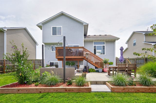 685 SE Woodcreek Drive, Waukee, IA 50263