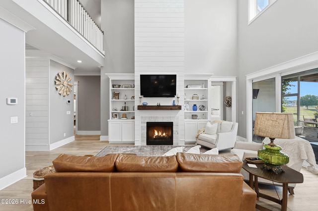 331 Spicer Lake Drive, Holly Ridge, NC 28445