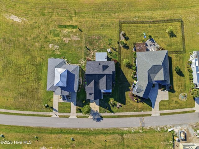331 Spicer Lake Drive, Holly Ridge, NC 28445