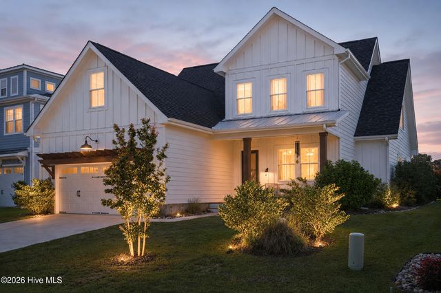 331 Spicer Lake Drive, Holly Ridge, NC 28445