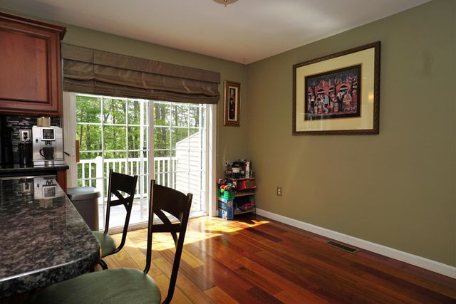 92 Overlook Circle, Hudson, NH 03051