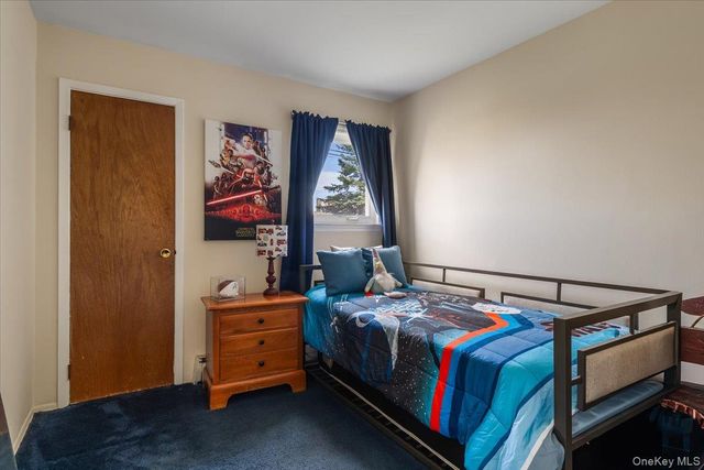 1221 3rd Street, West Babylon, NY 11704
