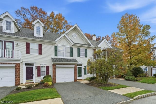 71 Washington Ct, Montville Twp., NJ 07082
