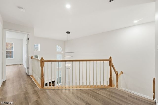 71 Washington Ct, Montville Twp., NJ 07082