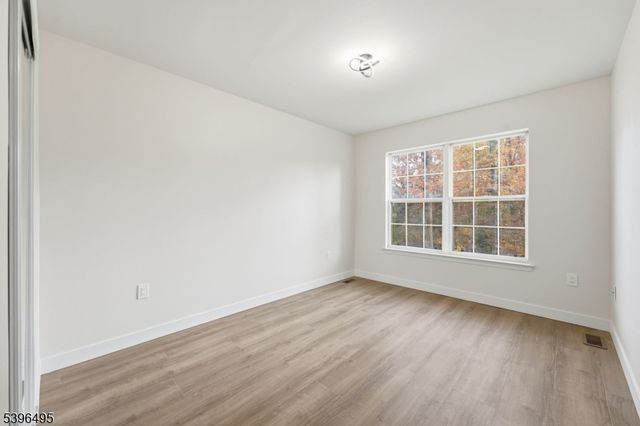 71 Washington Ct, Montville Twp., NJ 07082