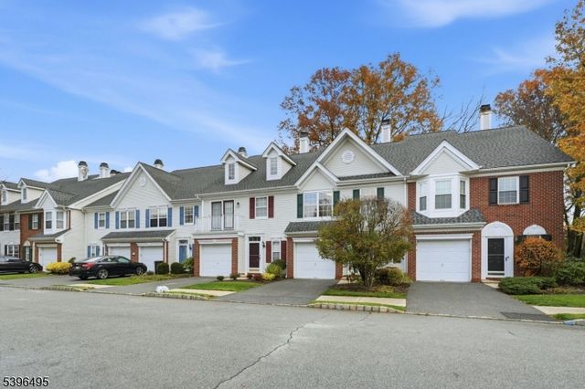 71 Washington Ct, Montville Twp., NJ 07082