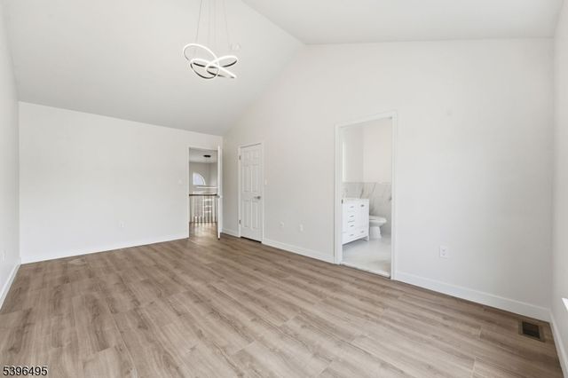 71 Washington Ct, Montville Twp., NJ 07082