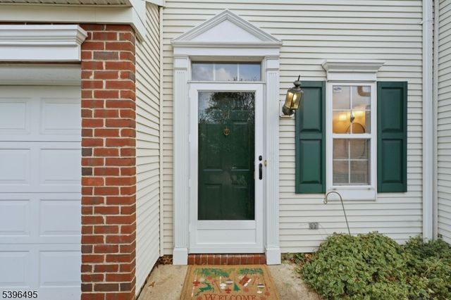 71 Washington Ct, Montville Twp., NJ 07082