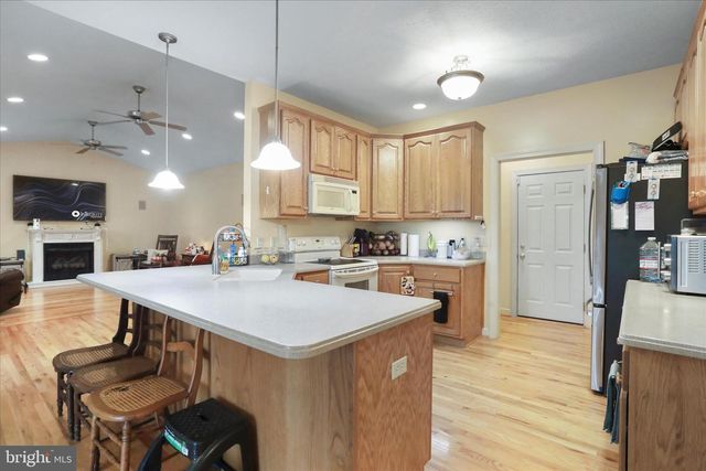 307 CRAIG DR, Stephens City, VA 22655