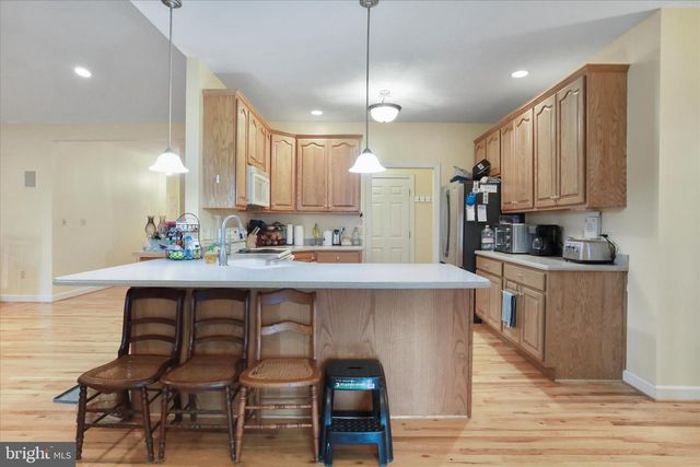 307 CRAIG DR, Stephens City, VA 22655