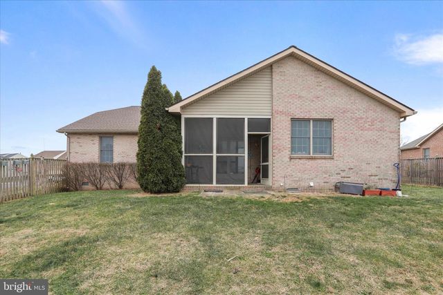 307 CRAIG DR, Stephens City, VA 22655