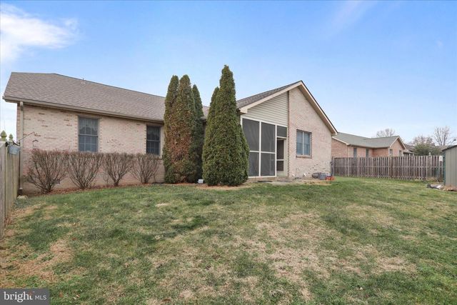 307 CRAIG DR, Stephens City, VA 22655