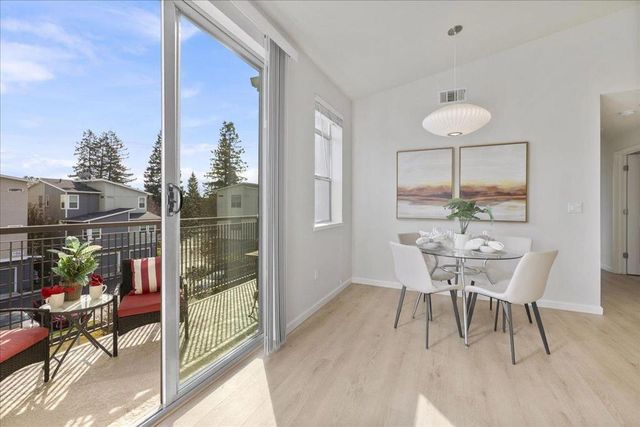 1065 Saginaw Terrace 304, Sunnyvale, CA 94089