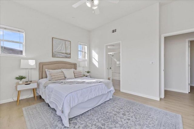 1065 Saginaw Terrace 304, Sunnyvale, CA 94089