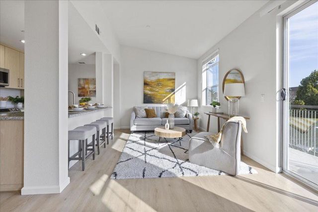 1065 Saginaw Terrace 304, Sunnyvale, CA 94089