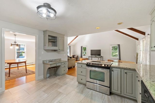 75 Elmwood Rd, Lunenburg, MA 01462