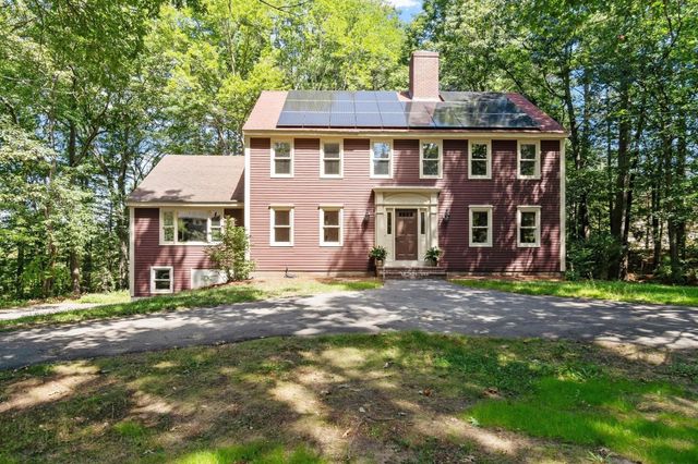 75 Elmwood Rd, Lunenburg, MA 01462