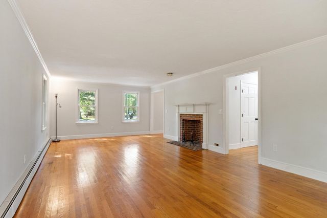 75 Elmwood Rd, Lunenburg, MA 01462