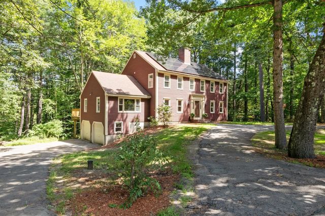 75 Elmwood Rd, Lunenburg, MA 01462