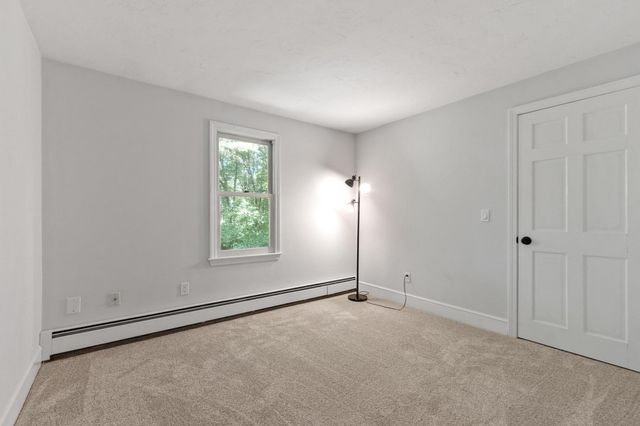 75 Elmwood Rd, Lunenburg, MA 01462