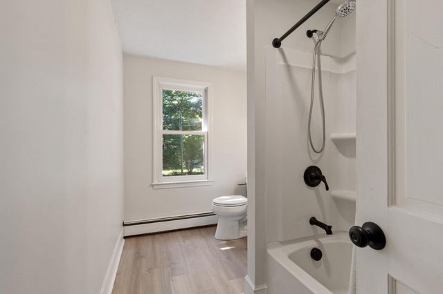75 Elmwood Rd, Lunenburg, MA 01462