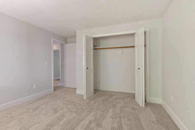 75 Elmwood Rd, Lunenburg, MA 01462