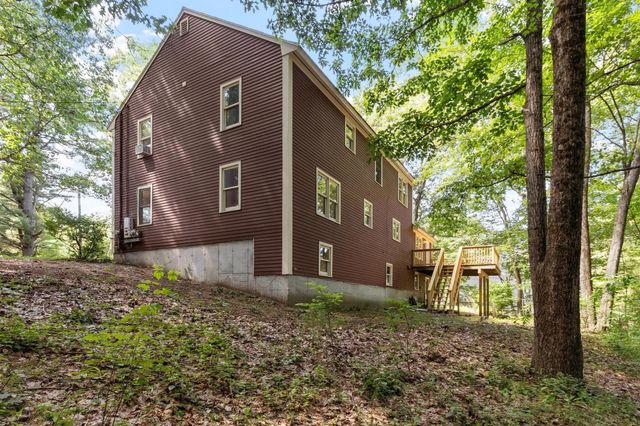 75 Elmwood Rd, Lunenburg, MA 01462