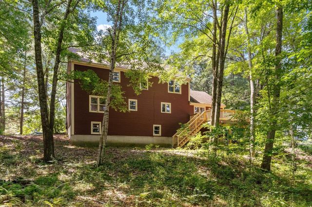 75 Elmwood Rd, Lunenburg, MA 01462
