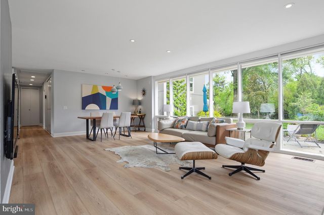 2103 MARTHAS RD, Alexandria, VA 22307