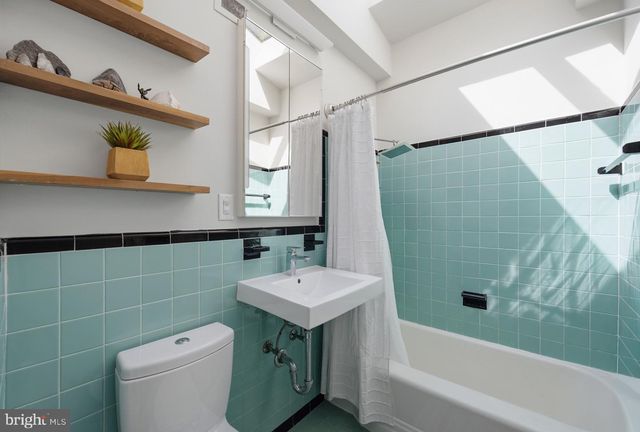 2103 MARTHAS RD, Alexandria, VA 22307